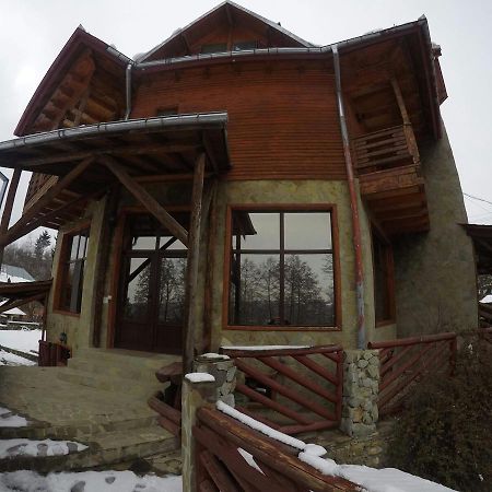 Pensiunea Magdalena Campulung Exterior photo